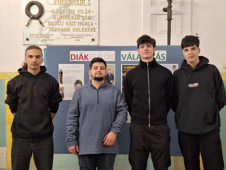 Iskolánkban lezajlott a DÖK elnök választás