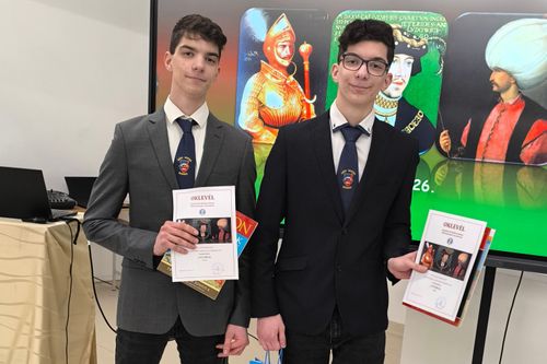 Első helyezés a Komplex történelem versenyen